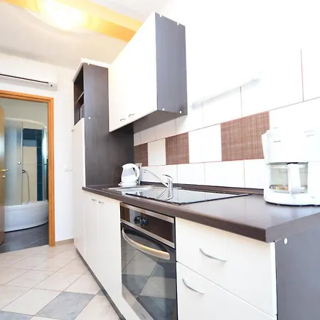 Apartment Brandis Vir